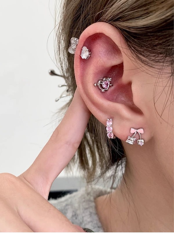 Qoo10] 耳骨ピアス 可愛い キティちゃんチタン全