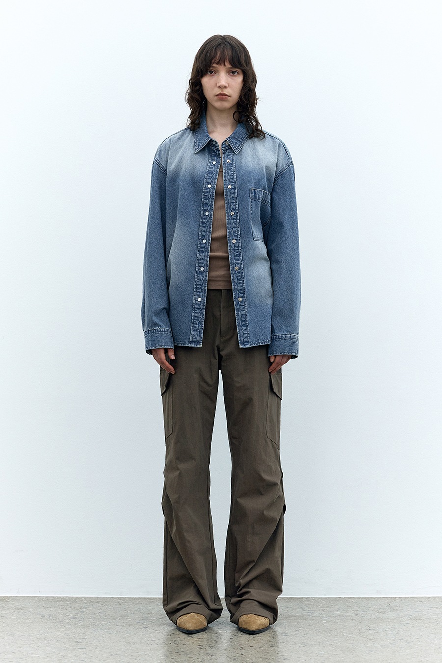 【INSILENCE】 WASHED OVERFIT DENIM SHIRT JACKET : BLUE 【INSILENCE】 WASHED OVERFIT DENIM SHIRT JACKET : BLUE