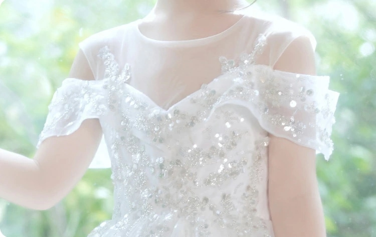 子供ドレス 白 ロングドレス ピアノ発表会ドレス オフショルダー 肩出し スパンコール キラキラドレス 女児ドレス キレイめ ホワイトドレス キッズドレス 女の子 演奏会ドレス 演出服 100 110 子供ドレス 白 ロングドレス ピアノ発表会ドレス オフショルダー 肩出し スパンコール キラキラドレス 女児ドレス キレイめ ホワイトドレス キッズドレス 女の子 演奏会ドレス 演出服 100 110