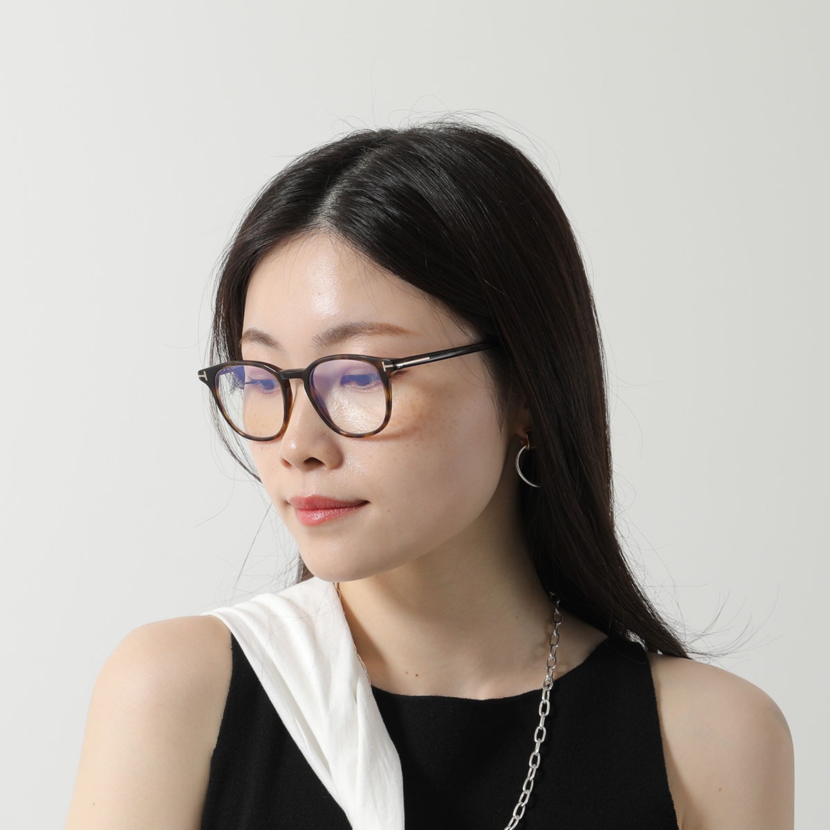 TOM FORD トムフォード メガネ TF5832-B FT5832-B メンズ ウェリントン型 眼鏡 めがね 伊達メガネ ロゴ Tロゴ セルフレーム ブルーライトカットレンズ TOM FORD トムフォード メガネ TF5832-B FT5832-B メンズ ウェリントン型 眼鏡 めがね 伊達メガネ ロゴ Tロゴ セルフレーム ブルーライトカットレンズ