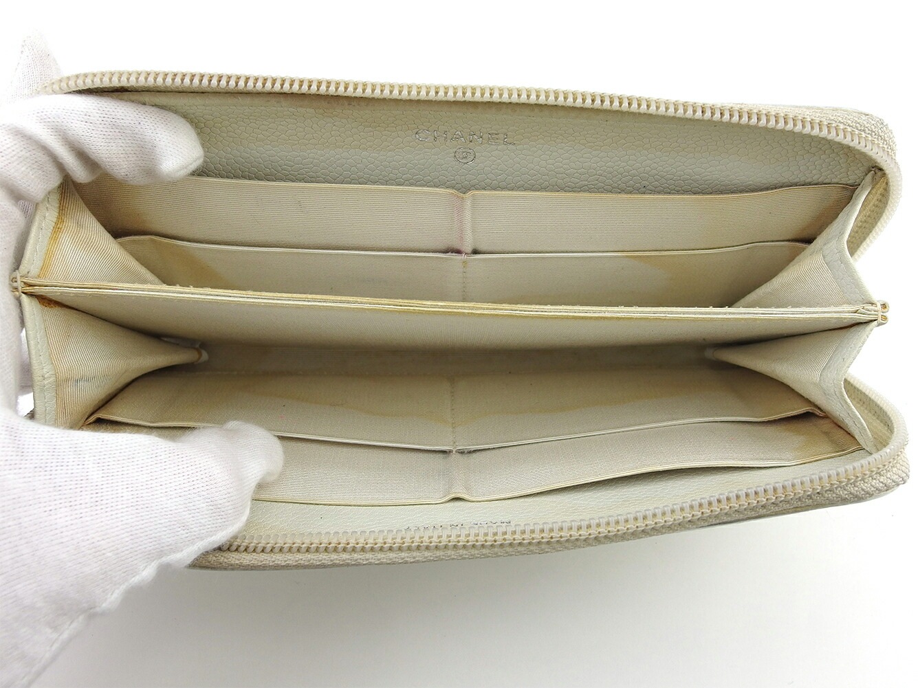 長財布 ラウンドファスナー 財布 ココマーク レディース オールドシャネル ホワイト 白 シルバー 中古 長財布 ラウンドファスナー 財布 ココマーク レディース オールドシャネル ホワイト 白 シルバー 中古