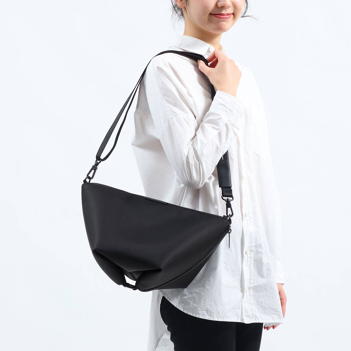 正規品1年保証 バッグ 3WAY ショルダーバッグ Inn L Sleek A4 肩掛け 2層 PC収納 ビジネス 通勤 通勤バッグ メンズ レディース 28908 正規品1年保証 バッグ 3WAY ショルダーバッグ Inn L Sleek A4 肩掛け 2層 PC収納 ビジネス 通勤 通勤バッグ メンズ レディース 28908