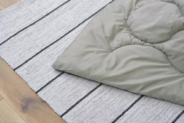 東谷 コタツ布団 正方形 W190D190 リバーシブル グリーン(表)ベージュ(裏) / ブラック(表)グレー(裏) 東谷 コタツ布団 正方形 W190D190 リバーシブル グリーン(表)ベージュ(裏) / ブラック(表)グレー(裏)