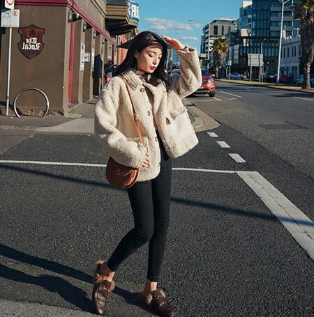 アウター ムートン ファーコート 韓国 ファッション レディース 秋 冬 カジュアル お取り寄せ PTXL815 オルチャン コーデ シンプル 定番 セレカジ 20代 30代 40代 2024 大きい アウター ムートン ファーコート 韓国 ファッション レディース 秋 冬 カジュアル お取り寄せ PTXL815 オルチャン コーデ シンプル 定番 セレカジ 20代 30代 40代 2024 大きい
