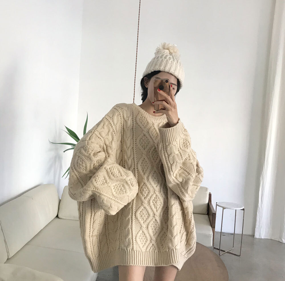 ２色 トップス ニット セーター プルオーバー レディース 秋冬 カジュアル 長袖 オーバーサイズ ゆったり ボリューム袖 萌袖 ラウンドネック 襟なし BIGシルエット もこもこ ケーブルニット 色