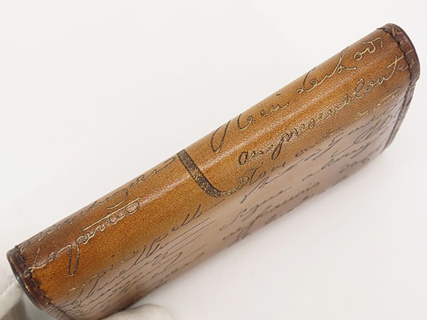 美品ベルルッティカリグラフィインブイアスクリットレザーカードケースパスケース名刺入れブラウンIMBUIA-SCRITTO-V2 美品ベルルッティカリグラフィインブイアスクリットレザーカードケースパスケース名刺入れブラウンIMBUIA-SCRITTO-V2