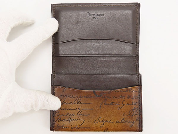 美品ベルルッティカリグラフィインブイアスクリットレザーカードケースパスケース名刺入れブラウンIMBUIA-SCRITTO-V2 美品ベルルッティカリグラフィインブイアスクリットレザーカードケースパスケース名刺入れブラウンIMBUIA-SCRITTO-V2