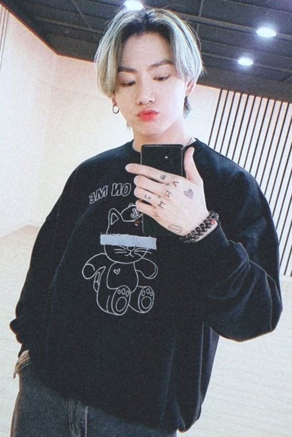 ☆LAMODECHIEF☆ LAMODECHIEFLY TSHIRTS BTS ジョングク着用 ☆LAMODECHIEF☆ LAMODECHIEFLY TSHIRTS BTS ジョングク着用