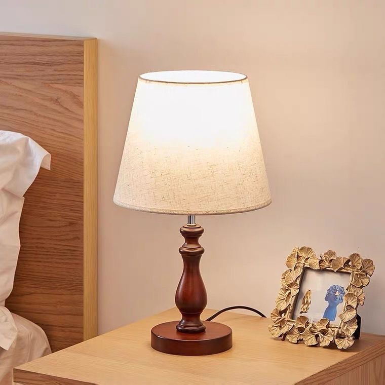 中国標準220 vモダンなシンプルなベッドルームソリッドウッドウォームウッドダイムリモートコントロールledベッドサイドライトアメリカンカントリーホテルパーソナリティライト 中国標準220 vモダンなシンプルなベッドルームソリッドウッドウォームウッドダイムリモートコントロールledベッドサイドライトアメリカンカントリーホテルパーソナリティライト