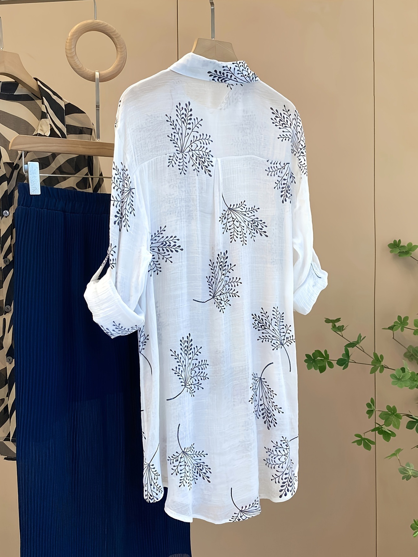 植物プリントボタンフロントシャツエレガントな長袖胸ポケットシャツ春と秋のレディース服 植物プリントボタンフロントシャツエレガントな長袖胸ポケットシャツ春と秋のレディース服