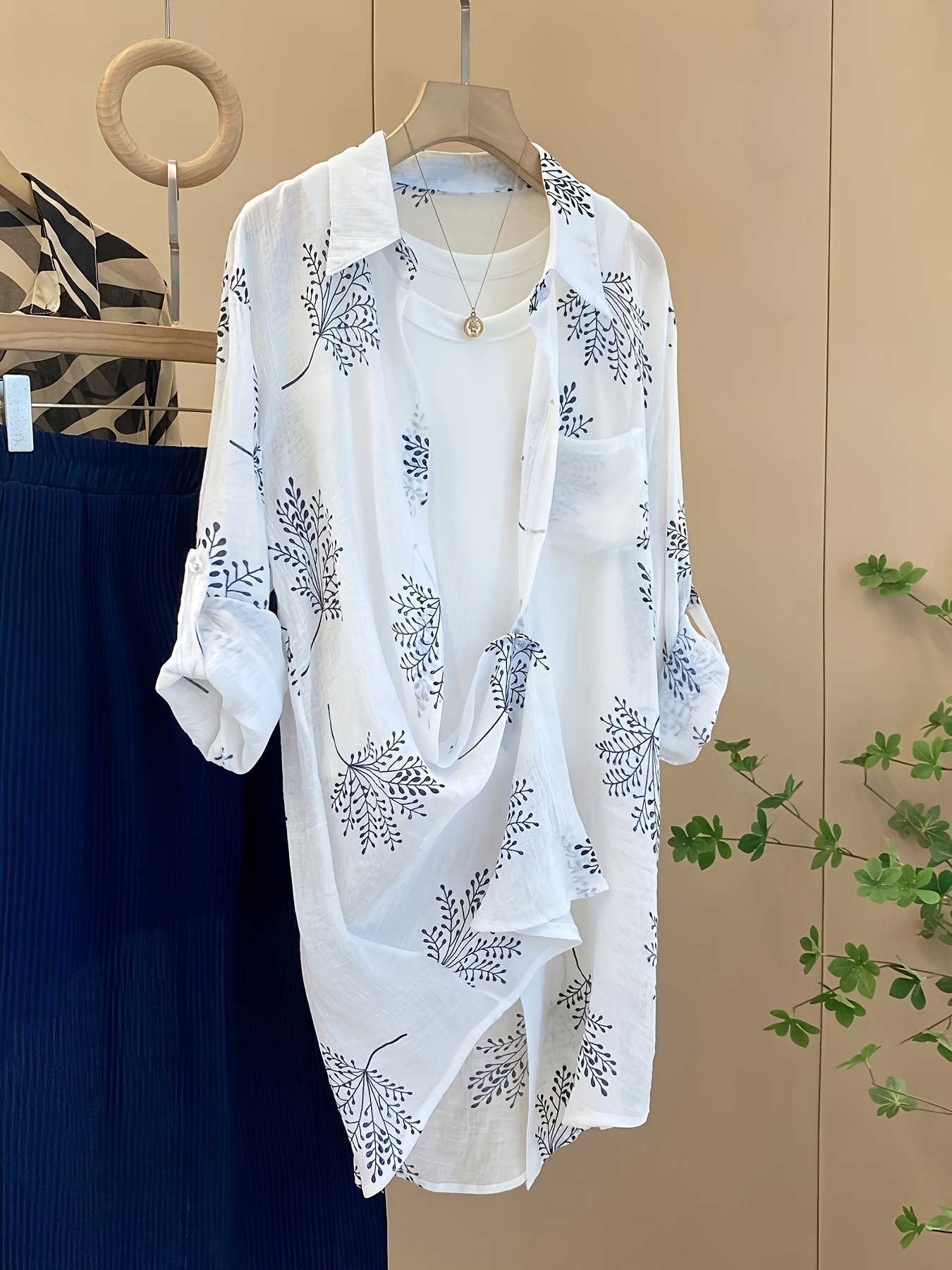 植物プリントボタンフロントシャツエレガントな長袖胸ポケットシャツ春と秋のレディース服 植物プリントボタンフロントシャツエレガントな長袖胸ポケットシャツ春と秋のレディース服