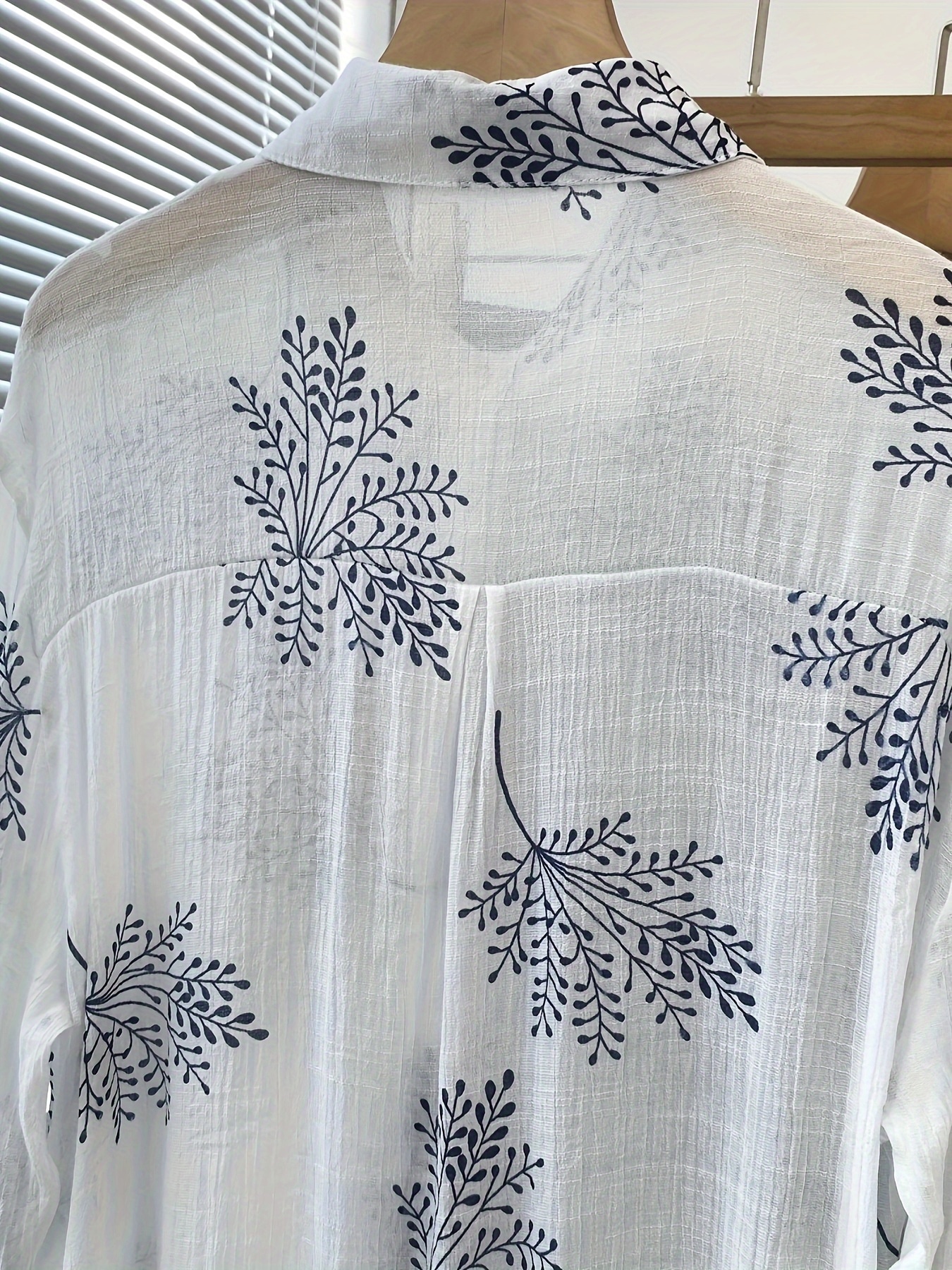 植物プリントボタンフロントシャツエレガントな長袖胸ポケットシャツ春と秋のレディース服 植物プリントボタンフロントシャツエレガントな長袖胸ポケットシャツ春と秋のレディース服