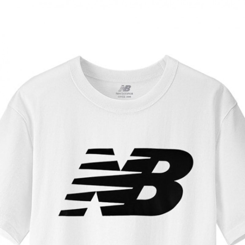 ニューバランスジュニアニューバランス NB クラシックショートスリーブ T シャツホワイト MT03919-WT ニューバランスジュニアニューバランス NB クラシックショートスリーブ T シャツホワイト MT03919-WT