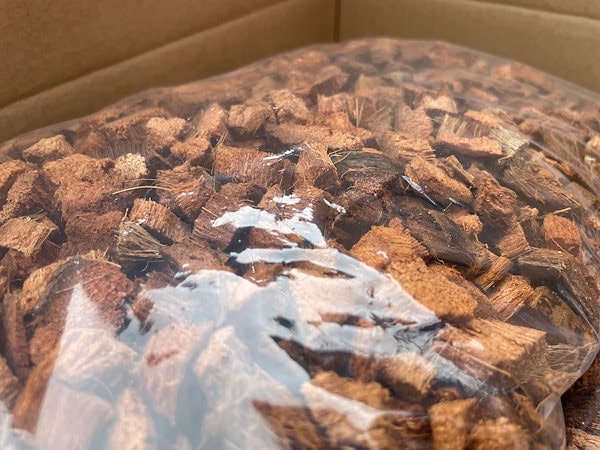 業務用ハスクチップ 200L 爬虫類用 底床 マット 180サイズ