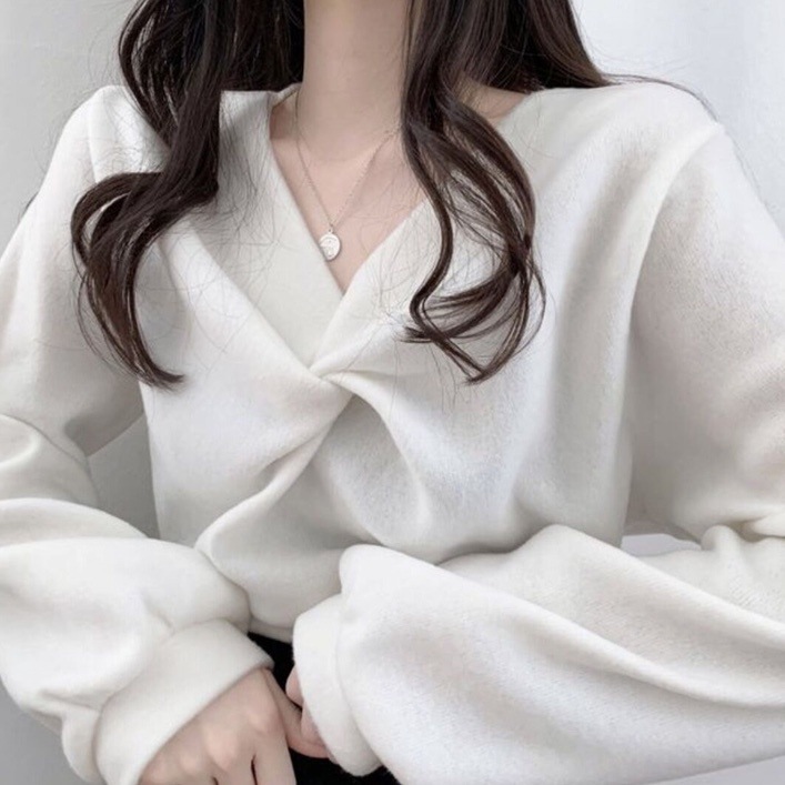 トップス カットソー 袖あり 長袖 ボリューム袖 萌袖 Vネック プリーツ かわいい 大人可愛い きれいめ シンプル 大人 上品 おしゃれ 大人女子 こなれ感 ラブリー キュート ガーリー エレガント トップス カットソー 袖あり 長袖 ボリューム袖 萌袖 Vネック プリーツ かわいい 大人可愛い きれいめ シンプル 大人 上品 おしゃれ 大人女子 こなれ感 ラブリー キュート ガーリー エレガント