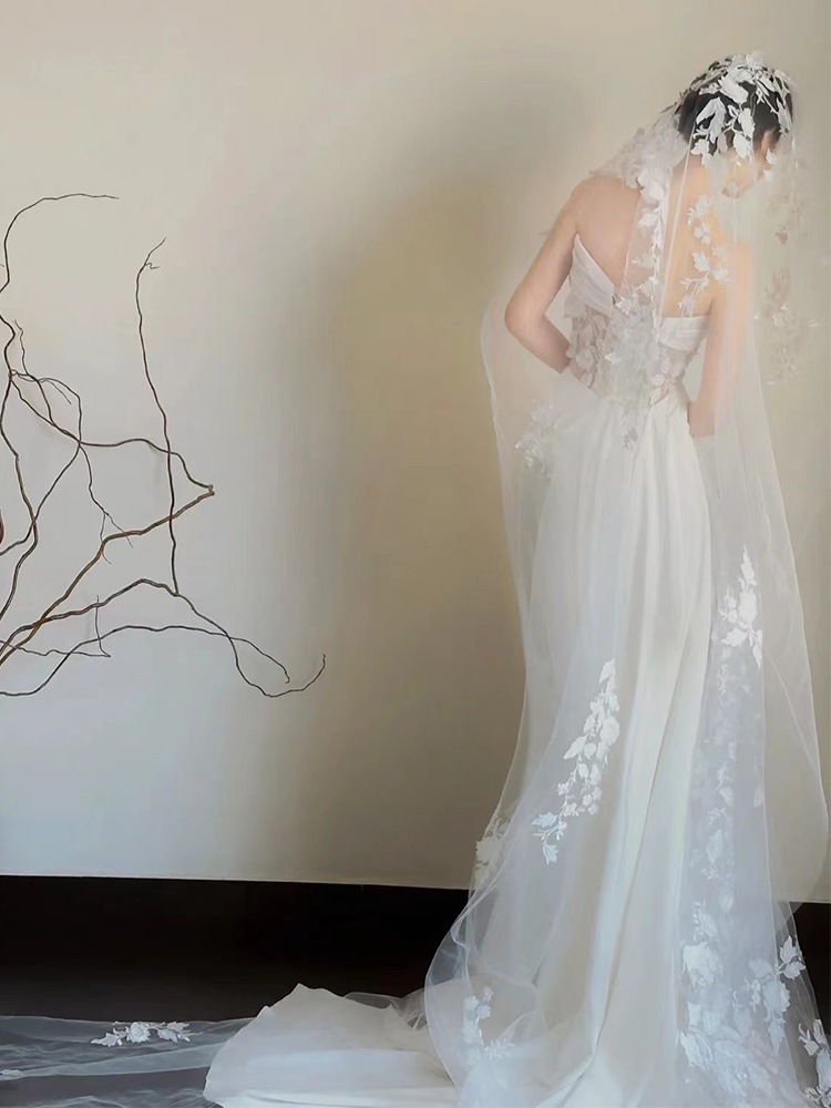 「SIAI」【無.料 2025新入荷·高.品質】【豪華でロマンチックなデザイン！】ウェディングドレス 白 イブニングドレス パーティードレス ワンピース 二次会 結婚式 成人式 演奏会 花嫁 お呼ばれ