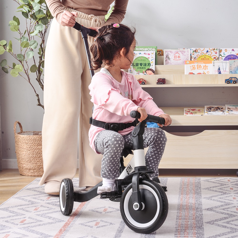 【国内急速発送】子供用三輪車4in1押し棒付き三輪車のりものおもちゃ自転車乗用玩具51 【国内急速発送】子供用三輪車4in1押し棒付き三輪車のりものおもちゃ自転車乗用玩具51