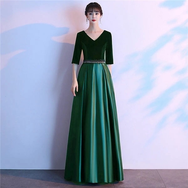 数量限定 ロングドレス 演奏会 黒 ドレス パーティードレス 大きいサイズ 袖あり 袖付き 発表会 パーティードレス ステージ用 衣装 カラードレス Aライン ファスナー 厚サテン 緑 女子会 二次会 数量限定 ロングドレス 演奏会 黒 ドレス パーティードレス 大きいサイズ 袖あり 袖付き 発表会 パーティードレス ステージ用 衣装 カラードレス Aライン ファスナー 厚サテン 緑 女子会 二次会