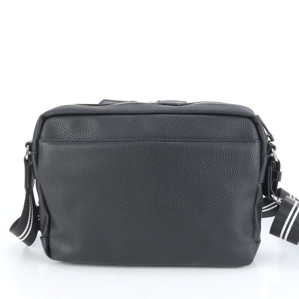 極美品 ヨット レザー ショルダーバッグ 斜め掛け メッセンジャー ビジネス 通勤 トート メンズ EUE CQ11-3 中古 極美品 ヨット レザー ショルダーバッグ 斜め掛け メッセンジャー ビジネス 通勤 トート メンズ EUE CQ11-3 中古