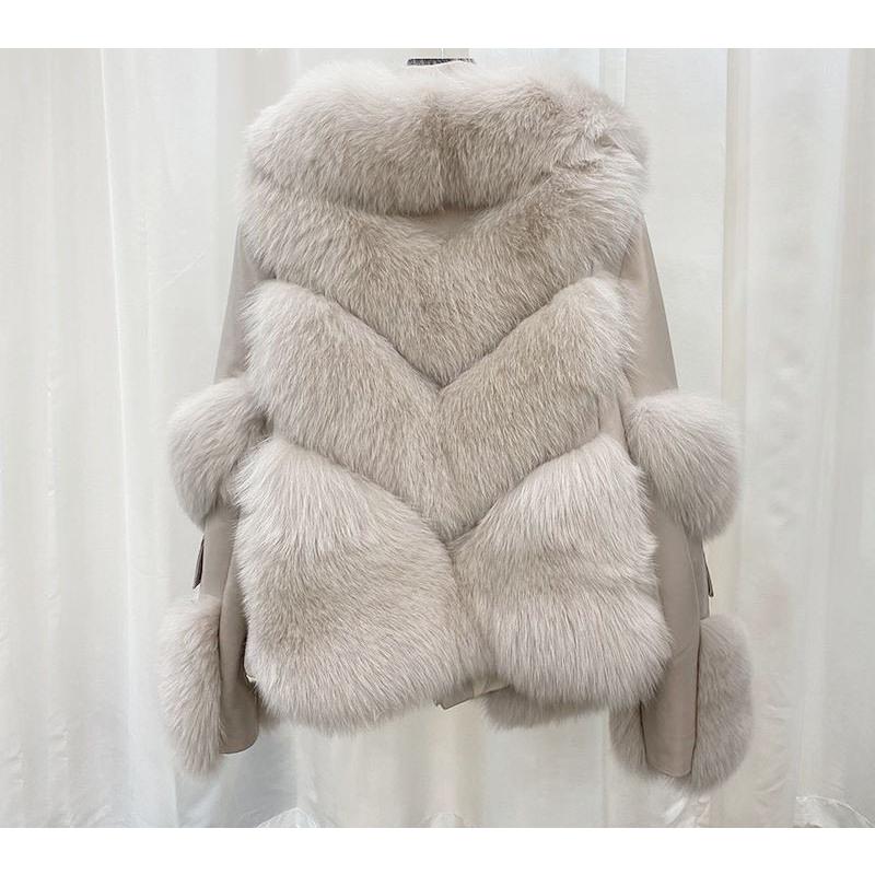 フェイクファーコート ファーコート レデイース 毛皮コート 秋冬 40代 カジュアル モコモコ 韓国風 フード付き ショート丈コート 長袖 アウターp241519169 フェイクファーコート ファーコート レデイース 毛皮コート 秋冬 40代 カジュアル モコモコ 韓国風 フード付き ショート丈コート 長袖 アウターp241519169