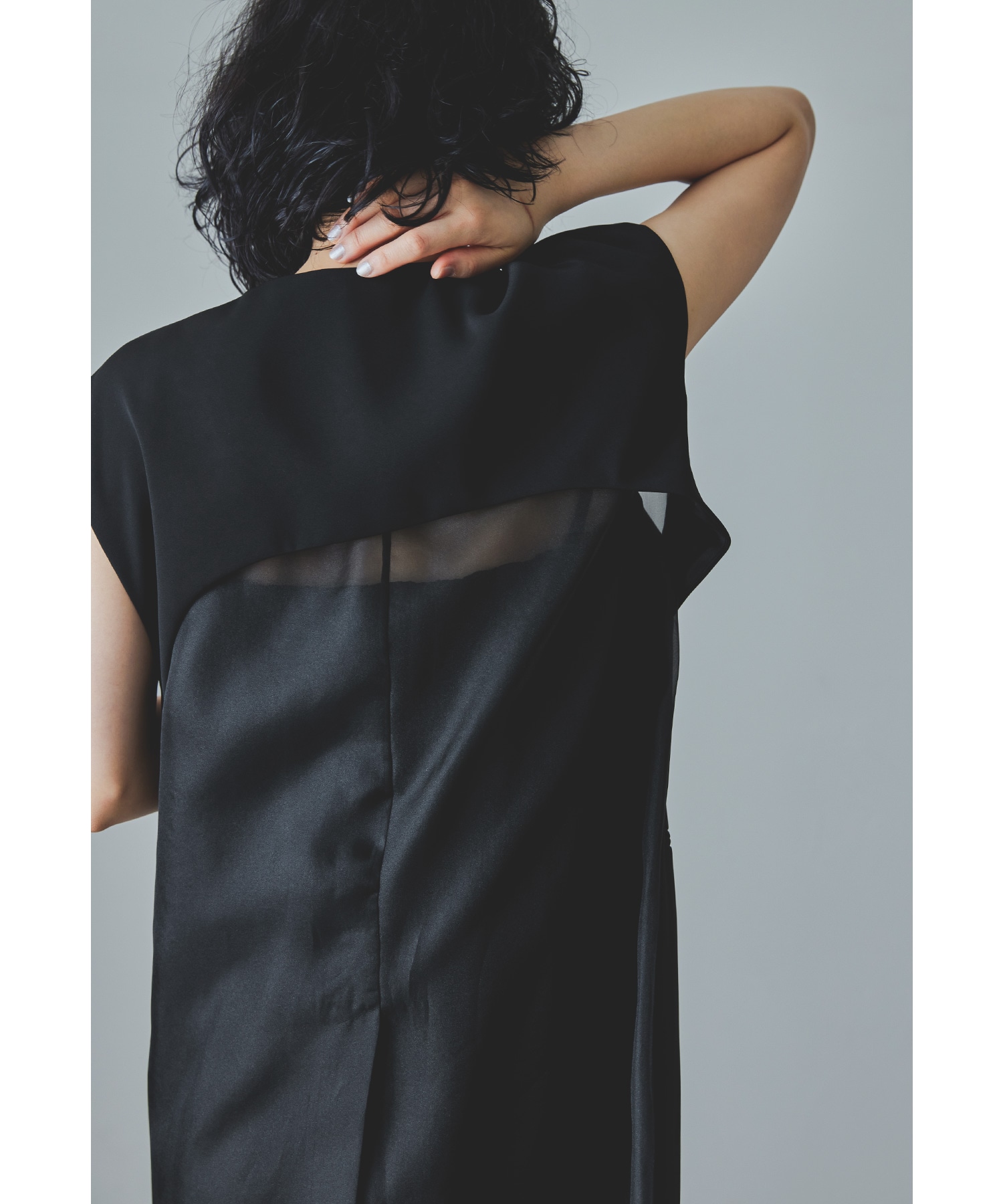 バックシアージレセットアップドレス パーティードレス 結婚式 ベスト キャミワンピース 2点セット レイヤード 羽織 ノースリーブ 無地 ストライプ シンプル お呼ばれ パーティー 二次会 披露宴