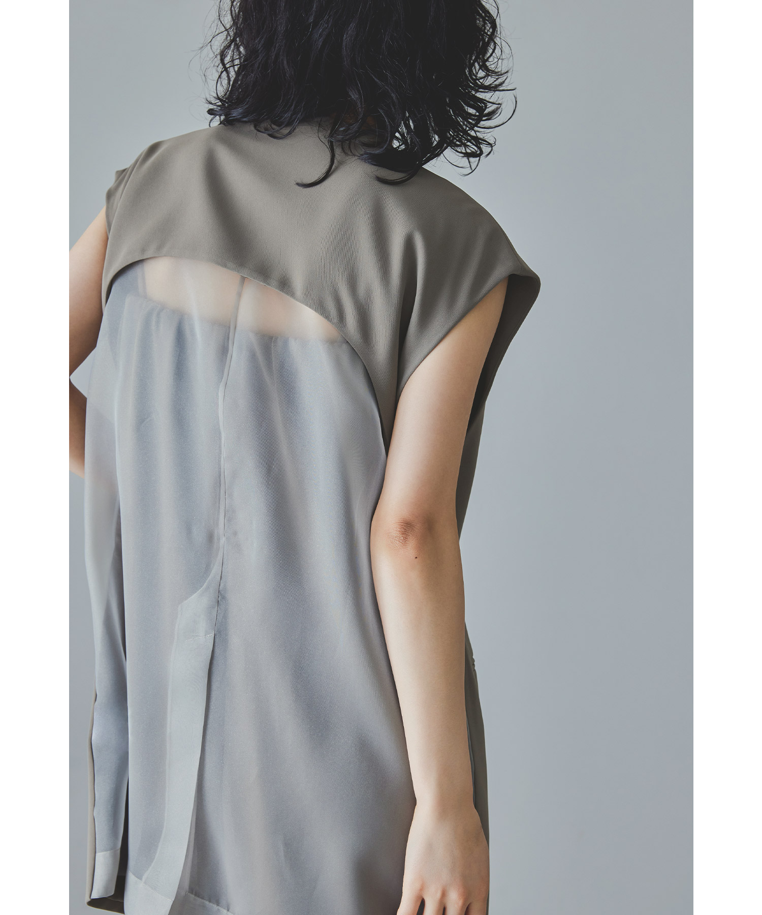 バックシアージレセットアップドレス パーティードレス 結婚式 ベスト キャミワンピース 2点セット レイヤード 羽織 ノースリーブ 無地 ストライプ シンプル お呼ばれ パーティー 二次会 披露宴