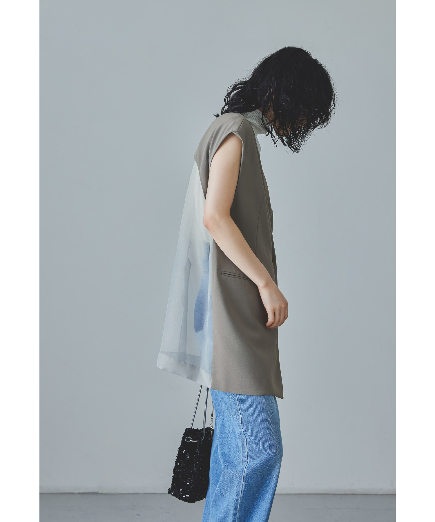 バックシアージレセットアップドレス パーティードレス 結婚式 ベスト キャミワンピース 2点セット レイヤード 羽織 ノースリーブ 無地 ストライプ シンプル お呼ばれ パーティー 二次会 披露宴