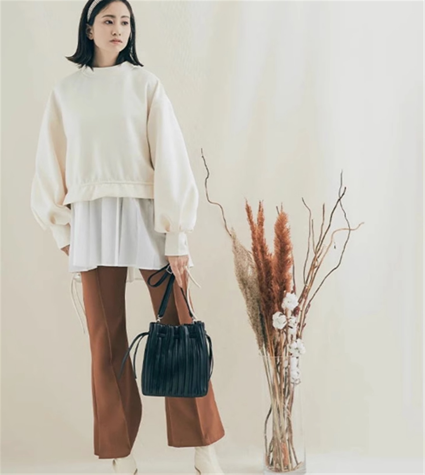 トップス シャツ ロング 袖あり 長袖 ラウンドネック 胸下切り替え プリーツ タックスリーブ かわいい 大人可愛い きれいめ シンプル カジュアル おしゃれ 大人女子 こなれ感 ラフ ガーリー