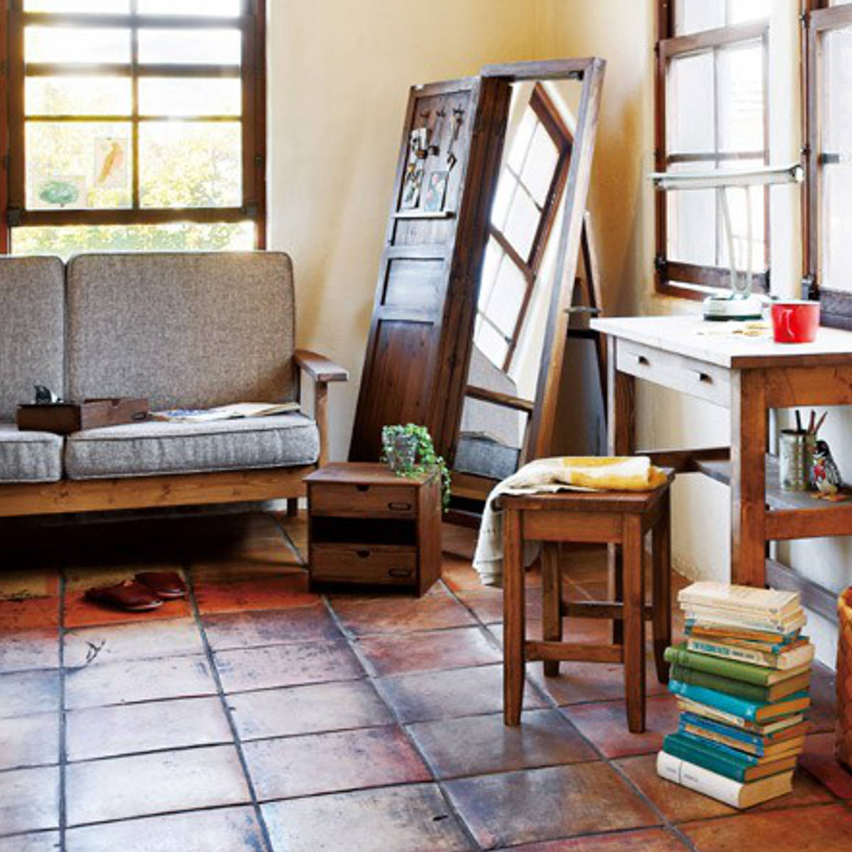 卓上ミラー おしゃれ アンティーク 高さ45cm 鏡 ドレッサー デスクミラー ミラー ミッドセンチュリー 北欧 カントリー ナチュラル 木製 パイン ブラウン