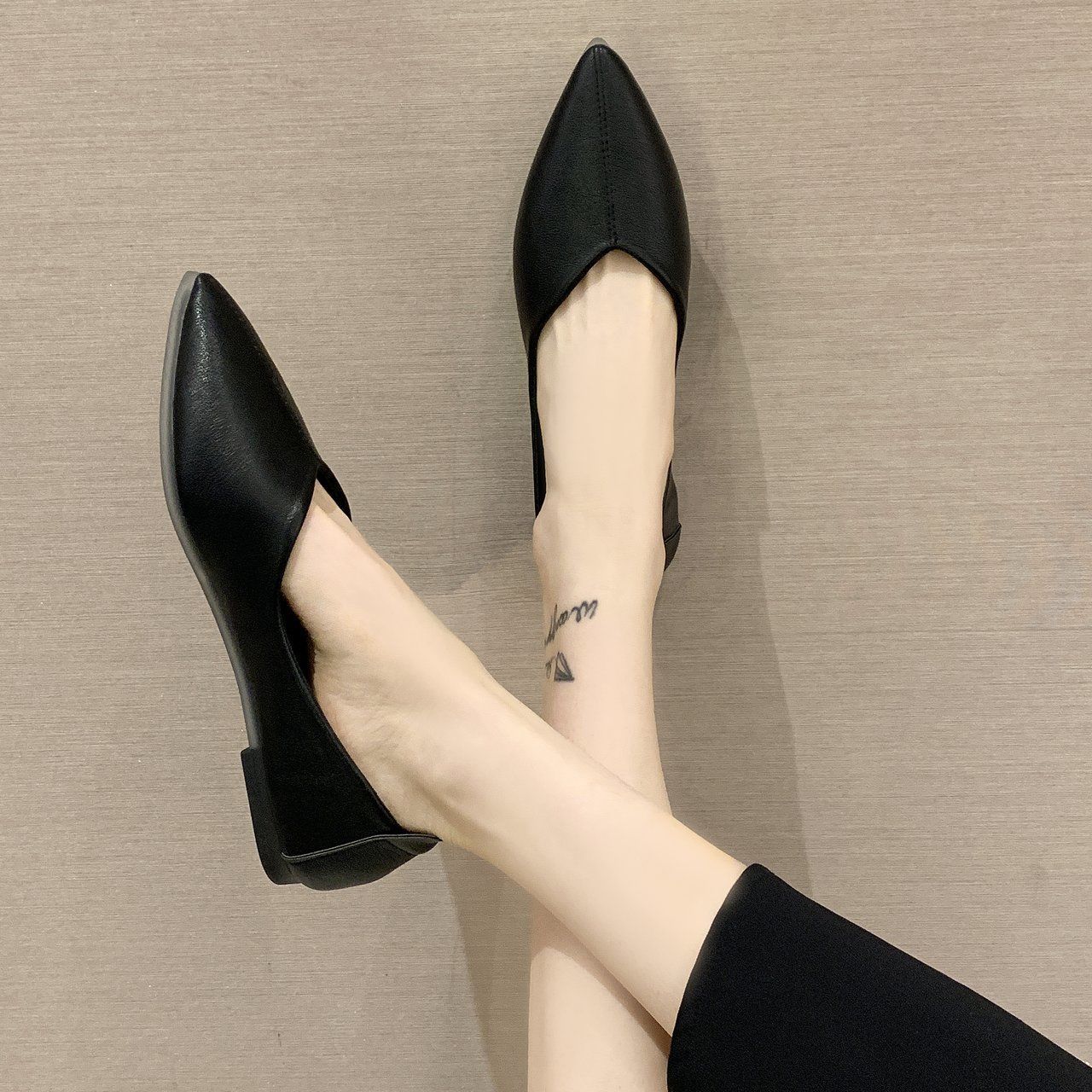 スタイルアップヒールパンプスローヒール ぺたんこ 歩きやすい ポインテッドトゥ ないぺたんこパンプス 楽ちんフラットパンプス スタイルアップヒールパンプスローヒール ぺたんこ 歩きやすい ポインテッドトゥ ないぺたんこパンプス 楽ちんフラットパンプス