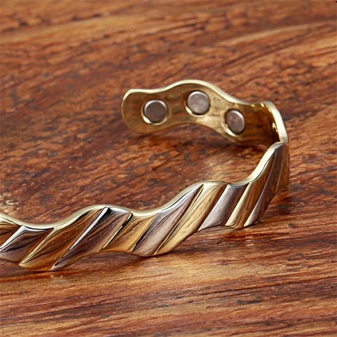 女性用銅ブレスレット,磁気ジュエリー,ピンストライプ オープン 調節可能 ストレス解消 女性の減量 エネルギーマグネット付きの磁気 エネルギーヨガ減量疲労緩和療法瞑想 癒しの石 女性用銅ブレスレット,磁気ジュエリー,ピンストライプ オープン 調節可能 ストレス解消 女性の減量 エネルギーマグネット付きの磁気 エネルギーヨガ減量疲労緩和療法瞑想 癒しの石