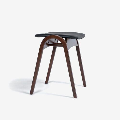 大塚家具 秋田木工 スツール「No.202」ブナ材WNウォールナット色　張地#PVCBK ブラック色　デザイン：剣持勇