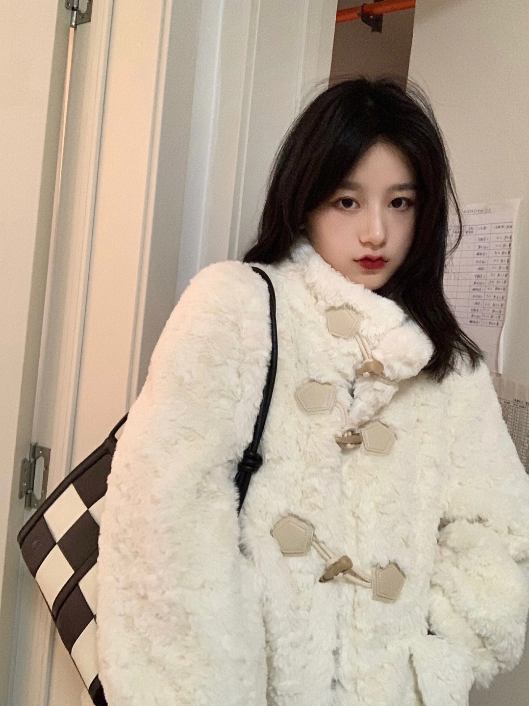 ダッフルファーコート ファーコート ダッフルコート ミドルコート ファージャケット レディース ボアアウター フェイクファー 毛皮 ふわふわ D373 ダッフルファーコート ファーコート ダッフルコート ミドルコート ファージャケット レディース ボアアウター フェイクファー 毛皮 ふわふわ D373