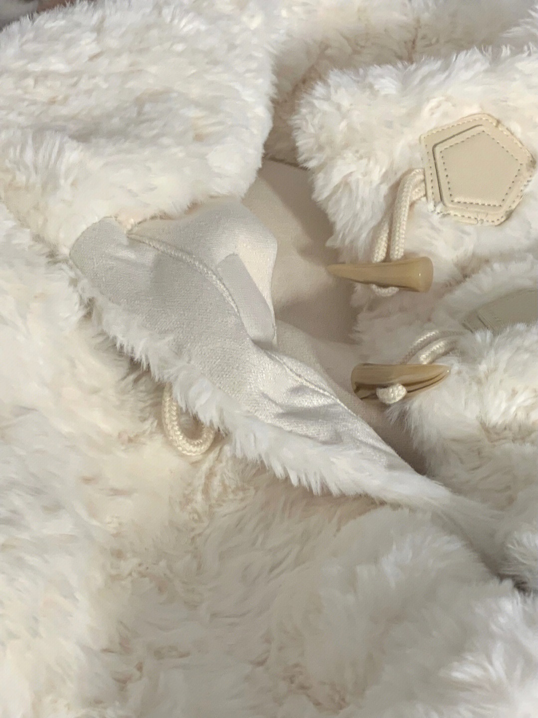 ダッフルファーコート ファーコート ダッフルコート ミドルコート ファージャケット レディース ボアアウター フェイクファー 毛皮 ふわふわ D373 ダッフルファーコート ファーコート ダッフルコート ミドルコート ファージャケット レディース ボアアウター フェイクファー 毛皮 ふわふわ D373