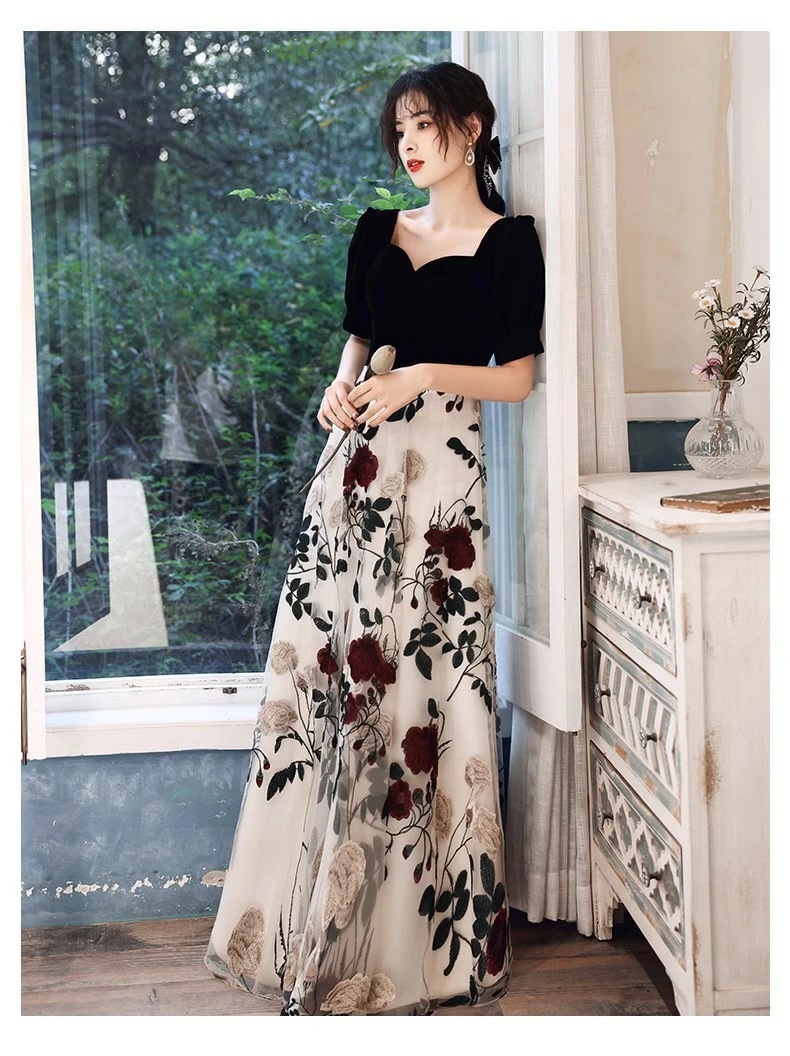 ドレス イブニングドレス パーティードレス ロング 黒 ベロア ベルベット 刺繍 花柄 オシャレ キレイめ ドッキング チュール ロングドレス 赤 パフスリーブ 発表会ドレス Aライン ロング丈 半袖 ドレス イブニングドレス パーティードレス ロング 黒 ベロア ベルベット 刺繍 花柄 オシャレ キレイめ ドッキング チュール ロングドレス 赤 パフスリーブ 発表会ドレス Aライン ロング丈 半袖