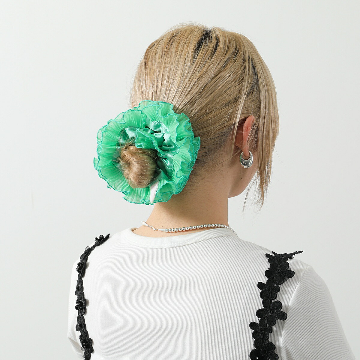 GOOD SQUISH グッド スクイッシュ シュシュ BABY B-E-A-UTIFUL COLLECTION レディース フリル サテン ヘアゴム ヘアアクセサリー カラー4色 【mega】 GOOD SQUISH グッド スクイッシュ シュシュ BABY B-E-A-UTIFUL COLLECTION レディース フリル サテン ヘアゴム ヘアアクセサリー カラー4色 【mega】