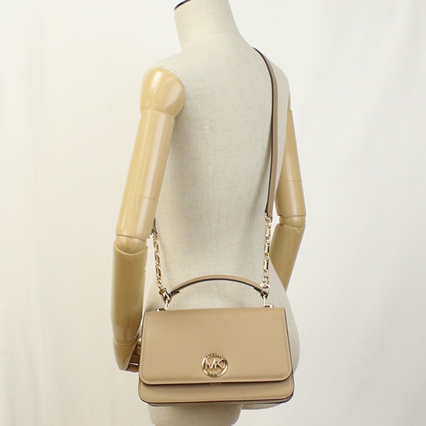 ハンドバッグ ショルダーバッグ DELANCEY 30T4GD8S6L LEATHER 222 CAMEL ベージュ系 ハンドバッグ ショルダーバッグ DELANCEY 30T4GD8S6L LEATHER 222 CAMEL ベージュ系