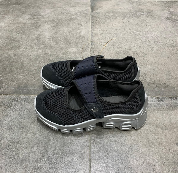 【ADIDAS】韓国限定 ADIFOM MEGAJANE W サンダル adidas サンダル 「adidas」ADIFOM MEGAJANE W アディフォム