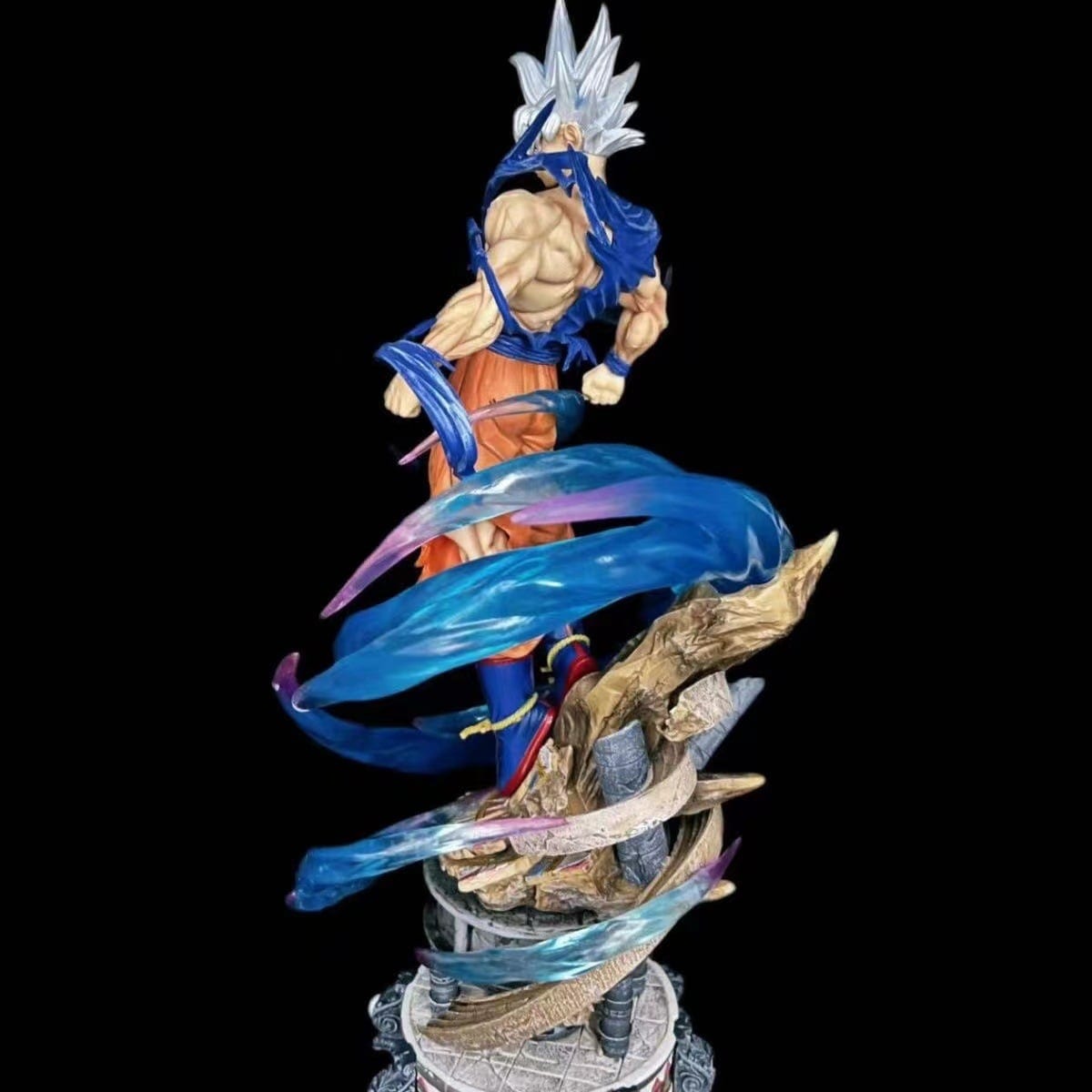 【急速出荷!】ドラゴンボール GK Ziyi Zhiyi 孫悟空フィギュアカカロット超神フォーム Yunqi Wukong アニメモデル