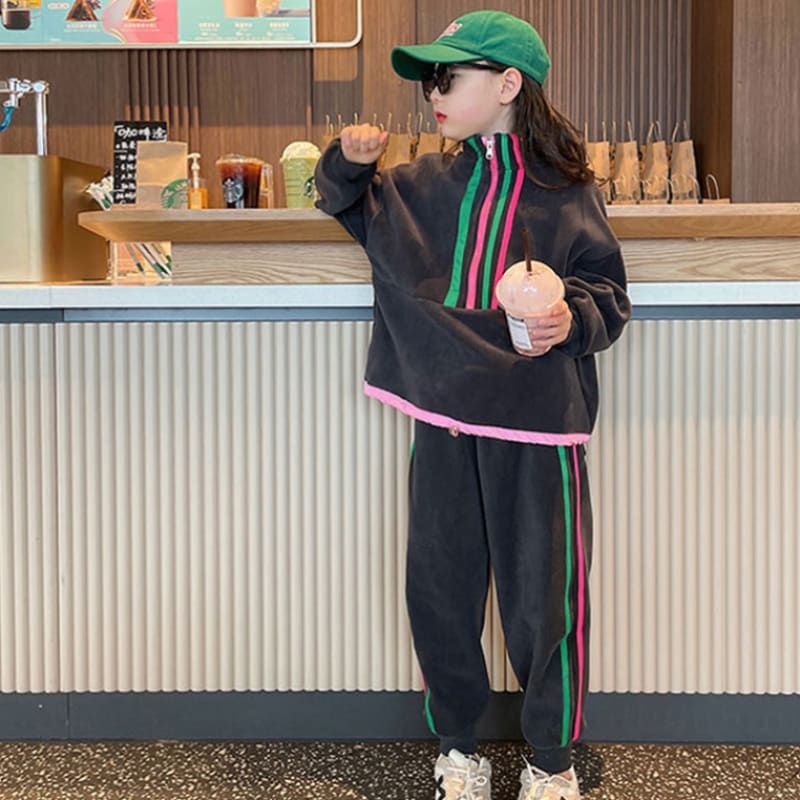 ロラネ 冬の起毛子供上下セット ロラネ 冬の起毛子供上下セット