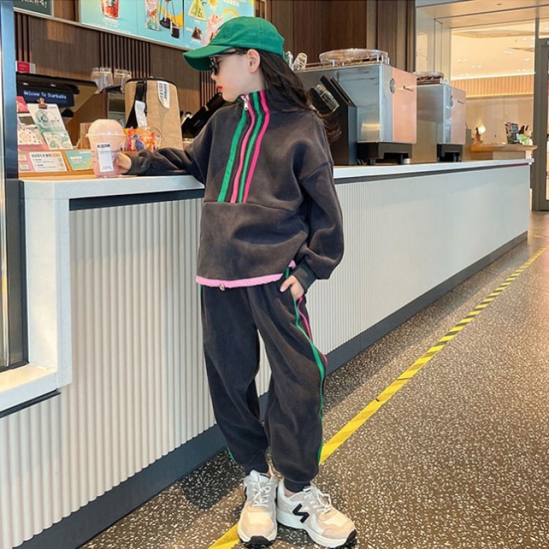 ロラネ 冬の起毛子供上下セット ロラネ 冬の起毛子供上下セット