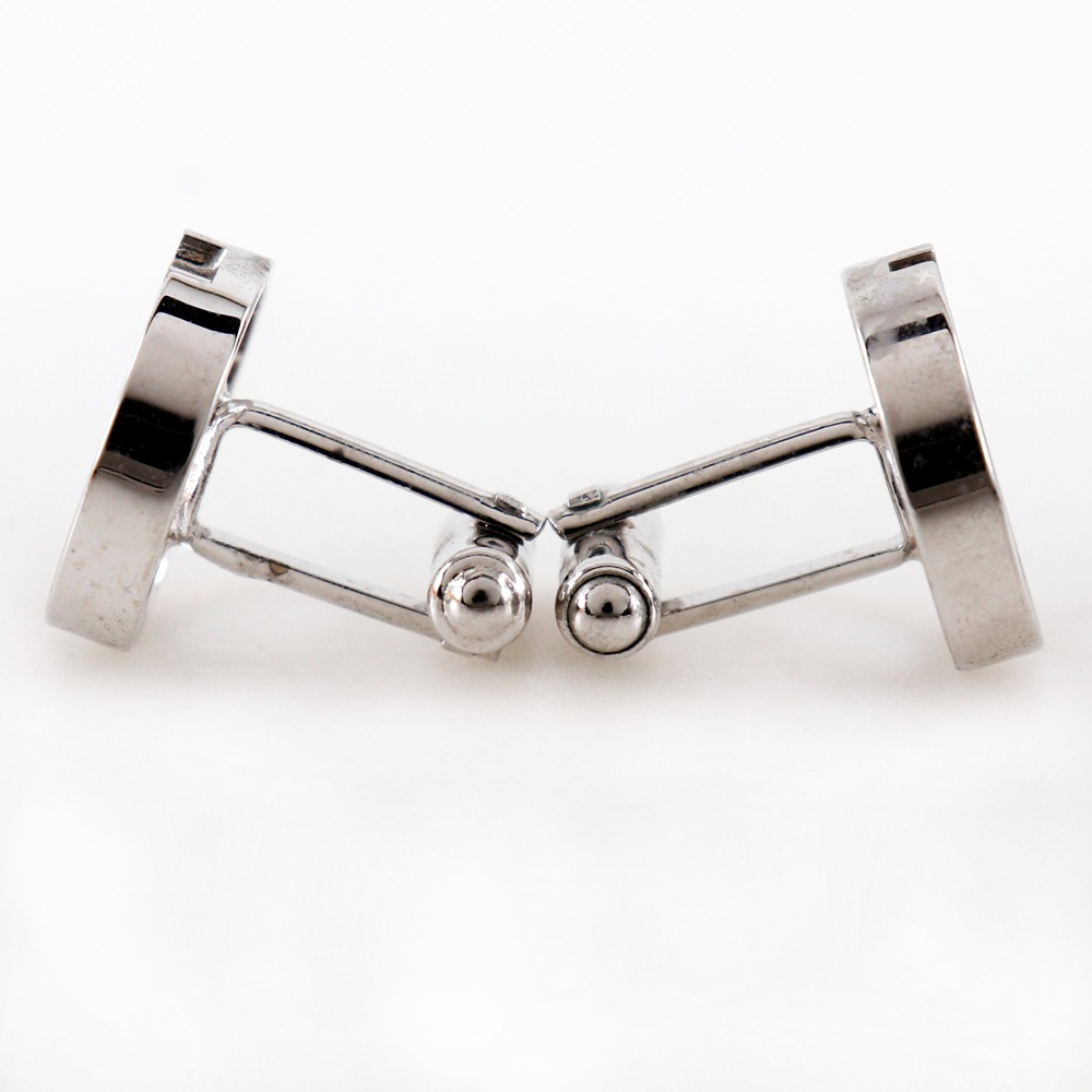 タイタックセット dロゴ カフス 金属製 シルバー メンズ 中古品 タイタックセット dロゴ カフス 金属製 シルバー メンズ 中古品