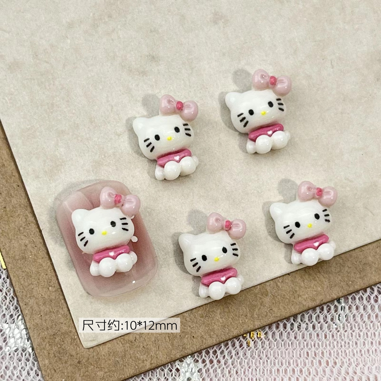 【1点ご購入 で10点プレゼントいたします】ネイルがかわいい黒革のミミアクセサリー2024キャラクターリボンネイル飾り樹脂のドリル