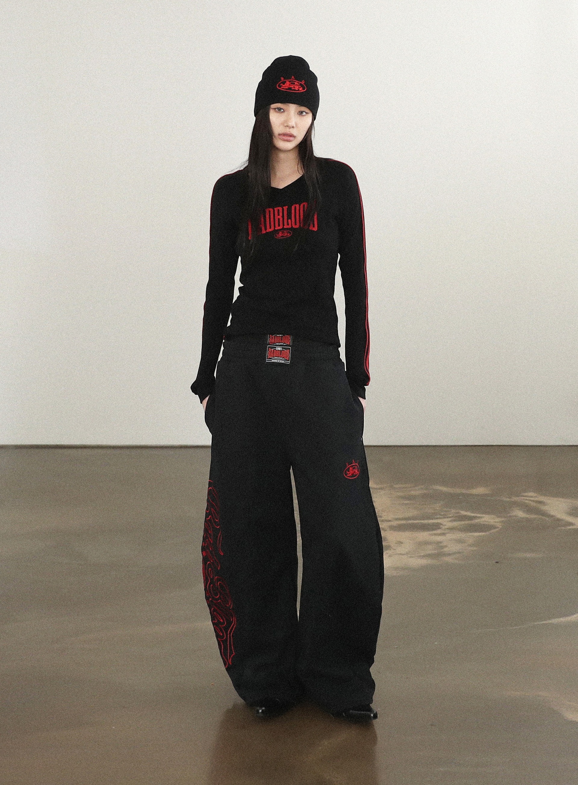 【BADBLOOD】 MYSTIC CAPSULE V-NECK LONG SLEEVE : BLACK