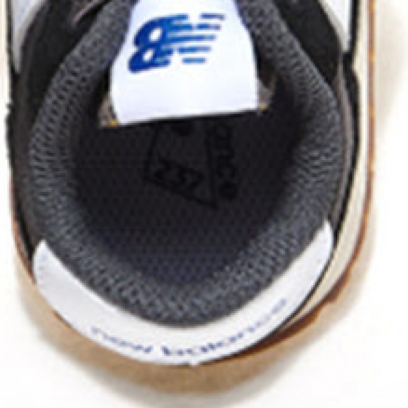 ニューバランスキッズシューズ IH237PF ニューバランスキッズシューズ IH237PF