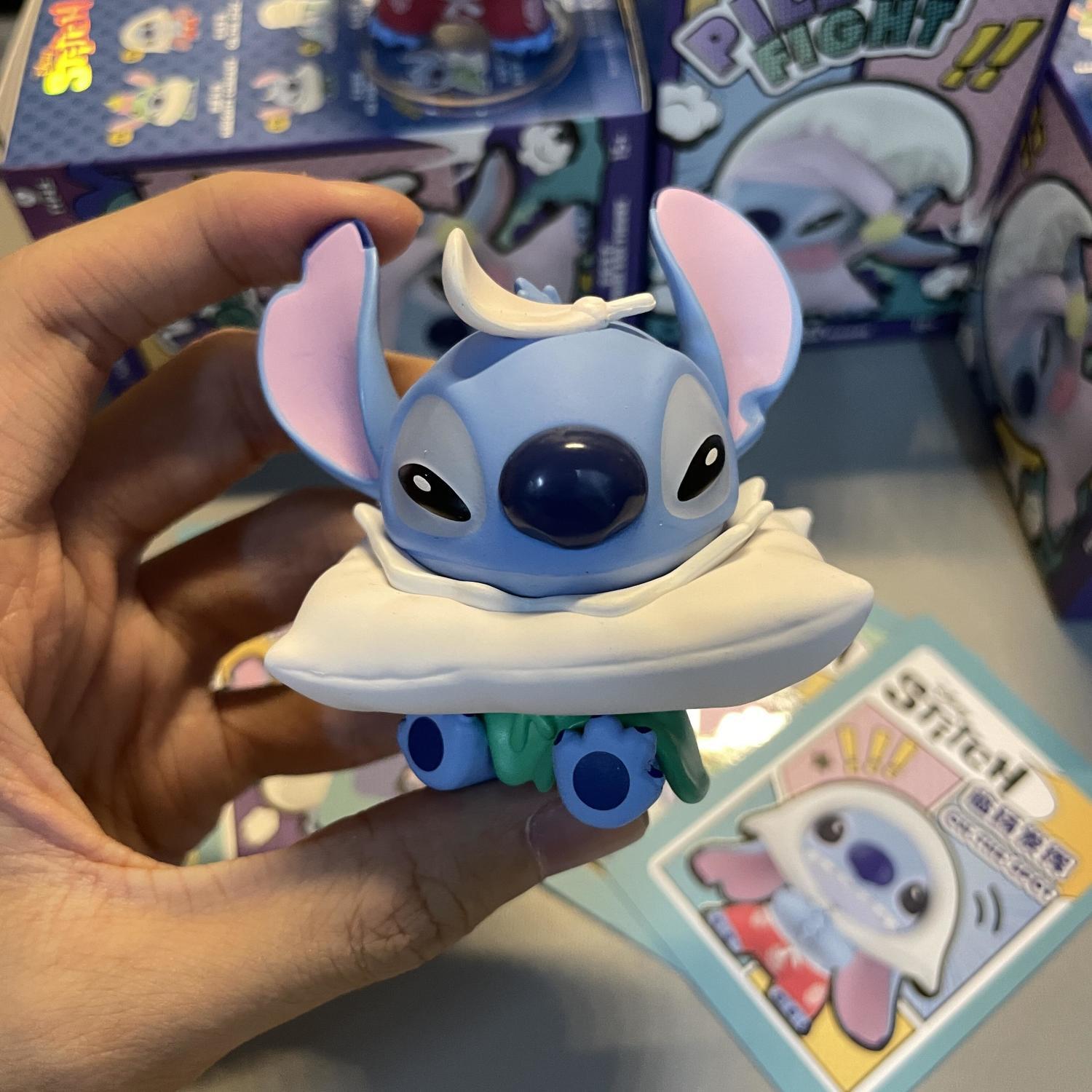 【2956人コレクション】スティッチ盲箱枕大戦かわいいスティッチ潮游公仔フィギュア 【2956人コレクション】スティッチ盲箱枕大戦かわいいスティッチ潮游公仔フィギュア