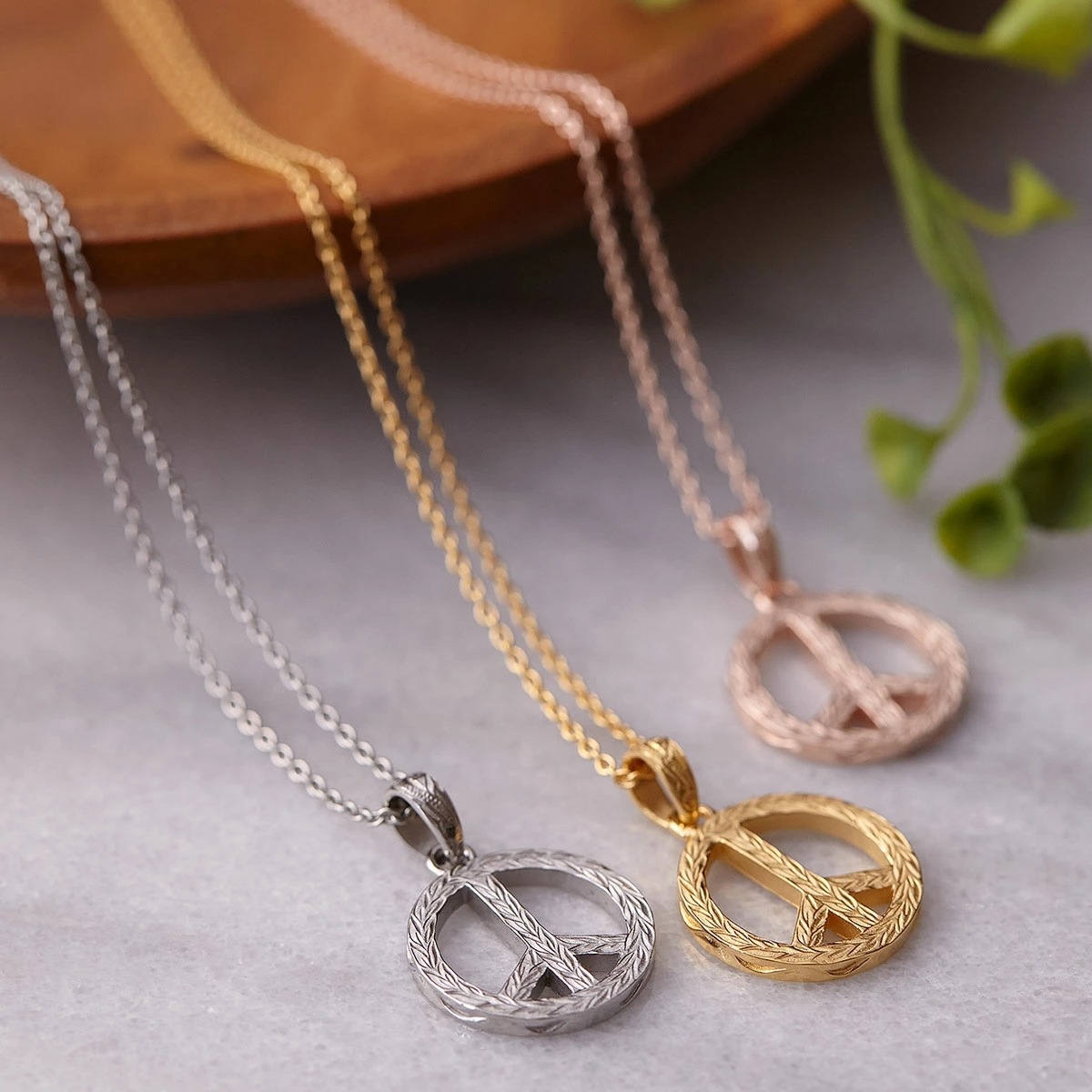 ネックレス メンズ レディース サージカルステンレス製 ハワイアンジュエリー ハワジュ ピースマーク 平和 波 スクロール 葉 マイレ お肌に優しい 金属アレルギー対応 アクセサリー お揃い 誕生日 ネックレス メンズ レディース サージカルステンレス製 ハワイアンジュエリー ハワジュ ピースマーク 平和 波 スクロール 葉 マイレ お肌に優しい 金属アレルギー対応 アクセサリー お揃い 誕生日