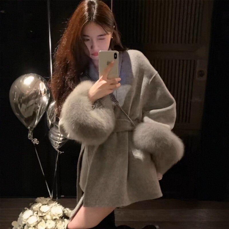 秋冬防寒 あったか アウター韓国風コートスタイルアップかわいいブルゾンファー付きファッション系裹起毛大人ゆったりカジュアルストリートサイズレディースムートン襟ゆるダボ シルエット学生通学丈 秋冬防寒 あったか アウター韓国風コートスタイルアップかわいいブルゾンファー付きファッション系裹起毛大人ゆったりカジュアルストリートサイズレディースムートン襟ゆるダボ シルエット学生通学丈