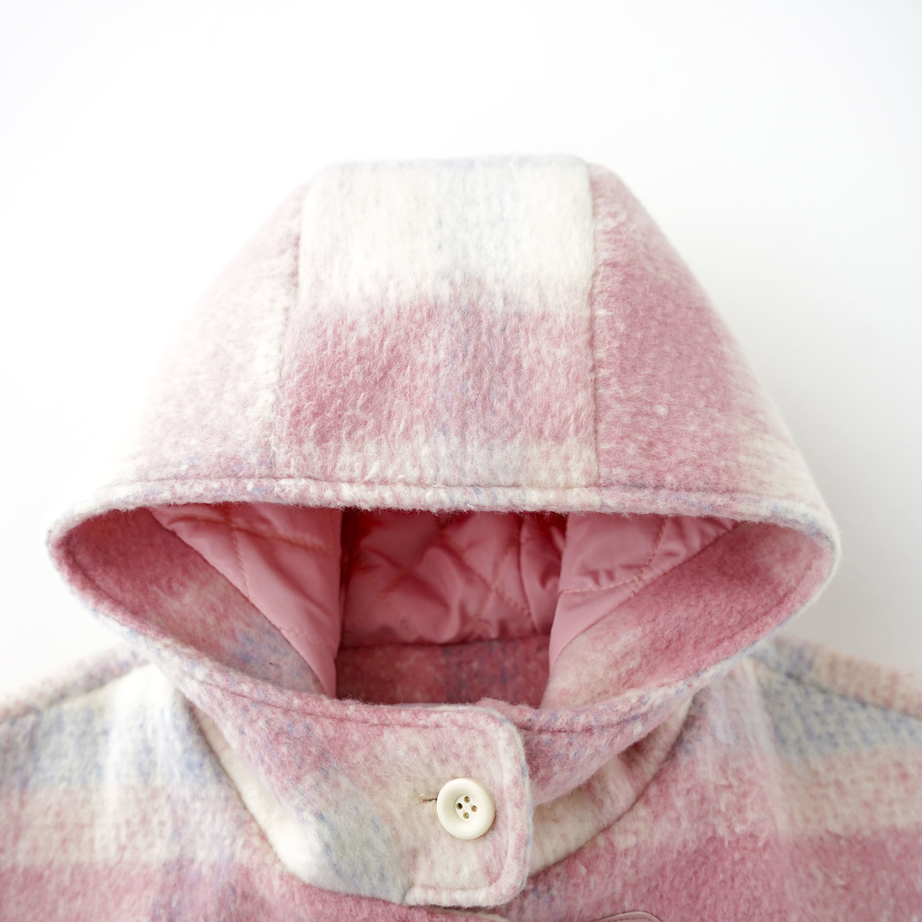 ハローキティ冬の新型女性子供服カジュアルチェックのコートは綿を挟んで中の子供服を厚くして保温する ハローキティ冬の新型女性子供服カジュアルチェックのコートは綿を挟んで中の子供服を厚くして保温する