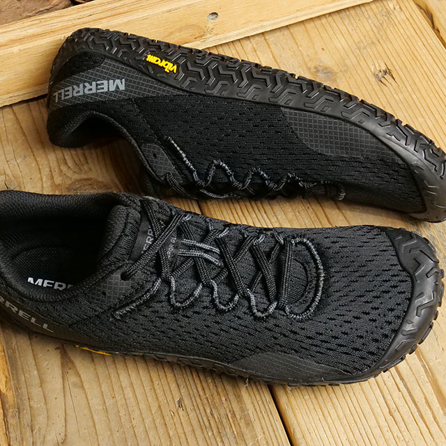 レディース ベイパー グローブ 6 [J067718] W VAPOR GLOVE 6 靴 トレイルランニング ベアフットシューズ スニーカー キャンプ アウトドア BLACK